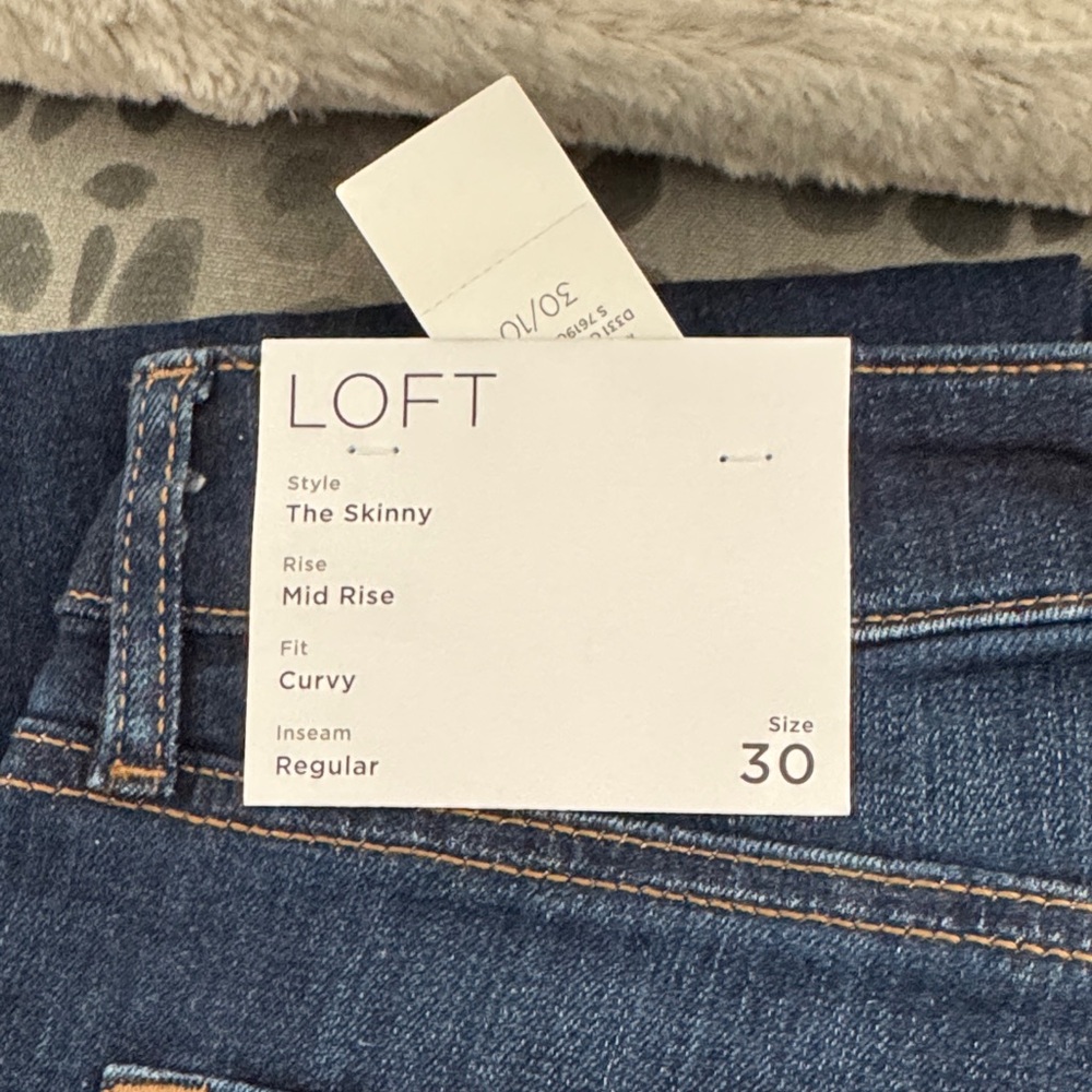 LOFT Mid Rise Curvy Skinny Jeans - Dark Blue